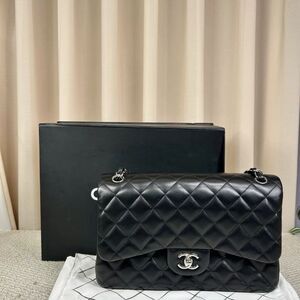 Chanel Women Pre-Loved Bag Very Good Condition